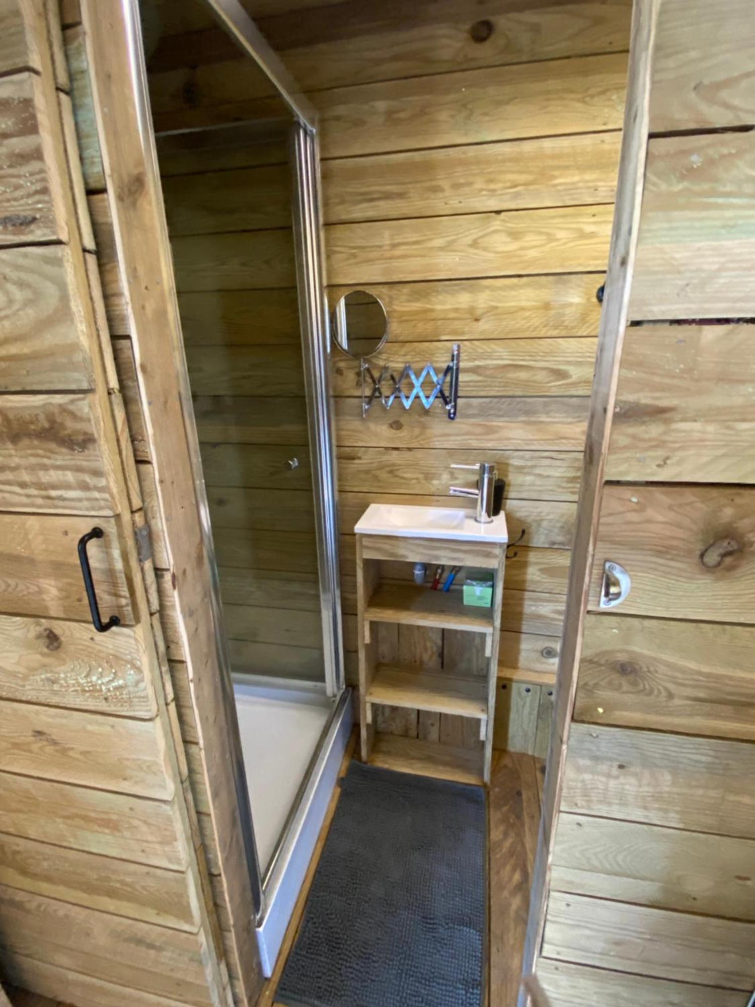 Tiny House Guest House Digny Ngoại thất bức ảnh