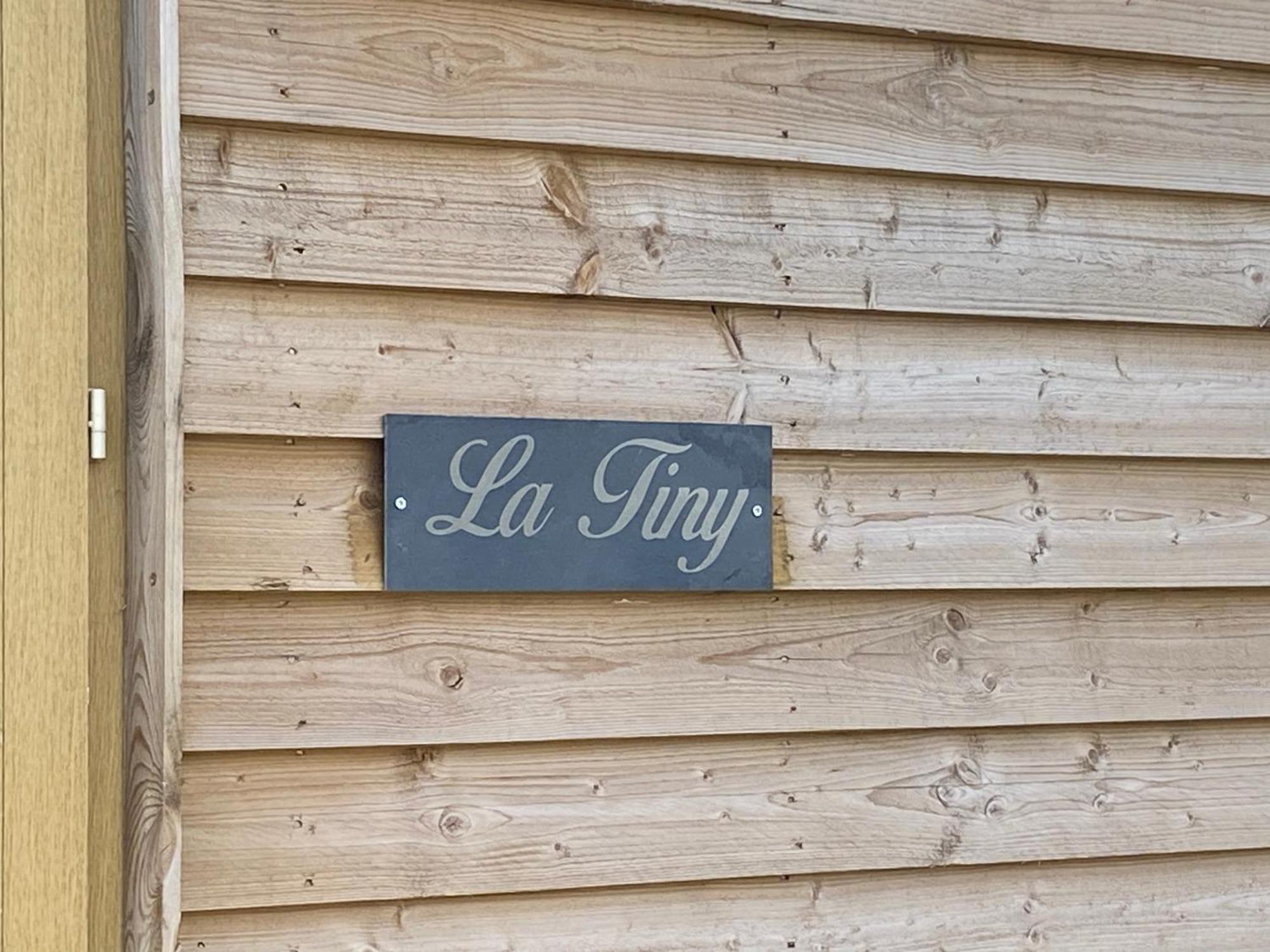 Tiny House Guest House Digny Ngoại thất bức ảnh